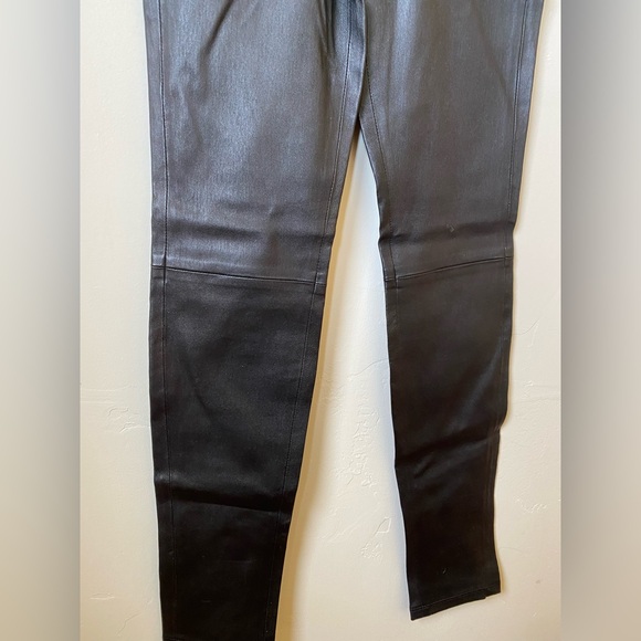 Theory • Leather High-Waist Legging • High rise legging size 4 - Picture 10 of 12